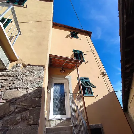 Holiday home Tra I Monti E San Martino *