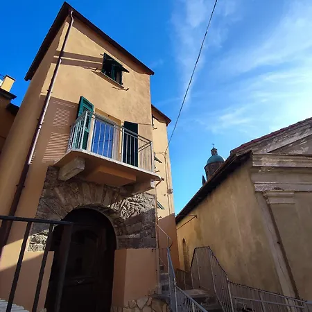 Holiday home Tra I Monti E San Martino *